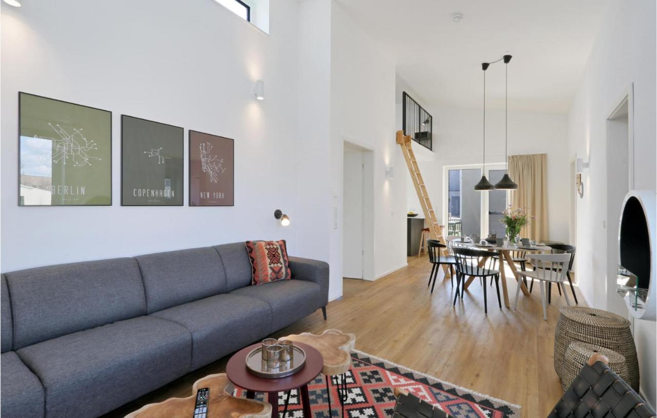 Nice Home In Lembruch-Duemmer See With Sauna エクステリア 写真