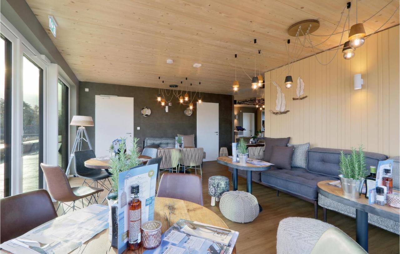 Nice Home In Lembruch-Duemmer See With Sauna エクステリア 写真