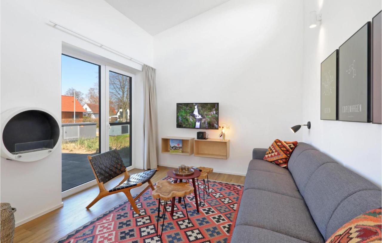 Nice Home In Lembruch-Duemmer See With Sauna エクステリア 写真